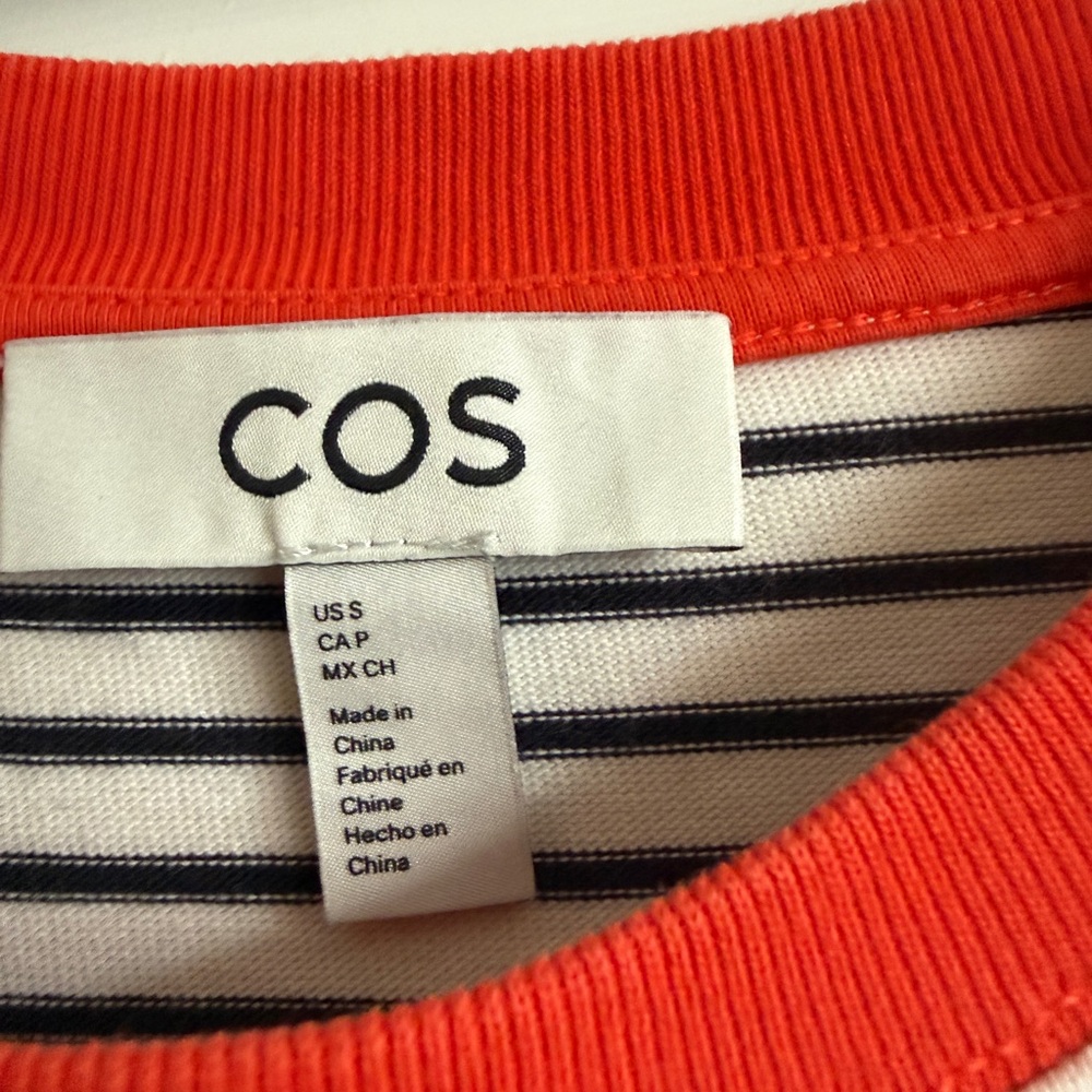 COS Clean Cut Regular T-shirt (Size S) - Picture 3 of 3